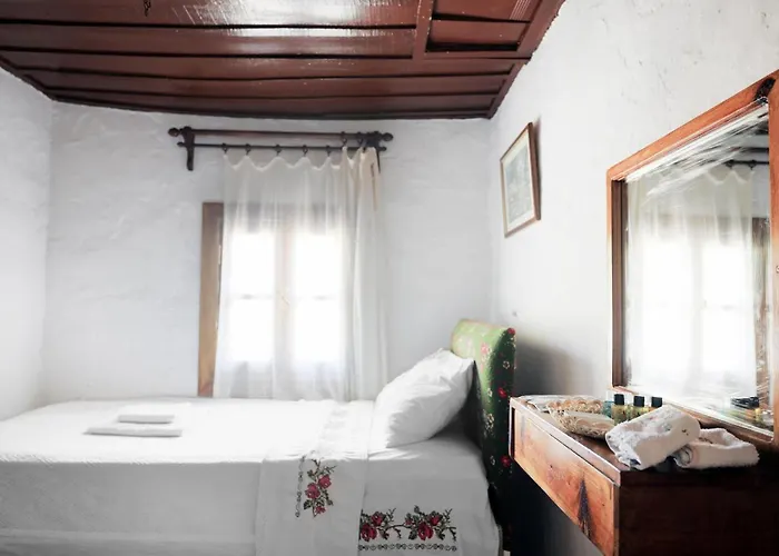 Nikbin Yamac Selçuk