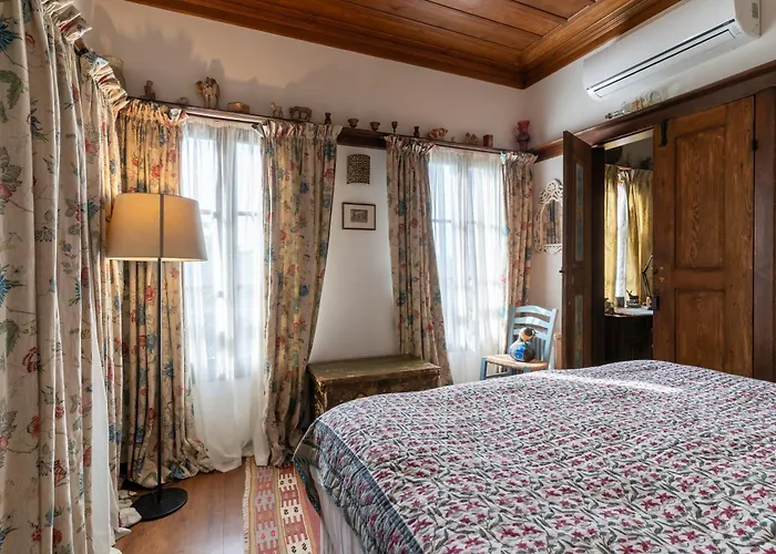 Nikbin Yamac Selçuk