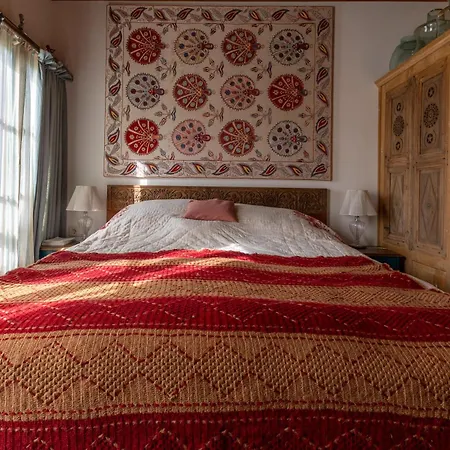 Nikbin Yamac ホテル