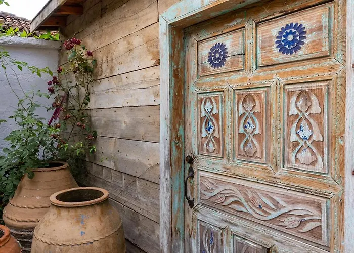 Nikbin Yamac Selçuk